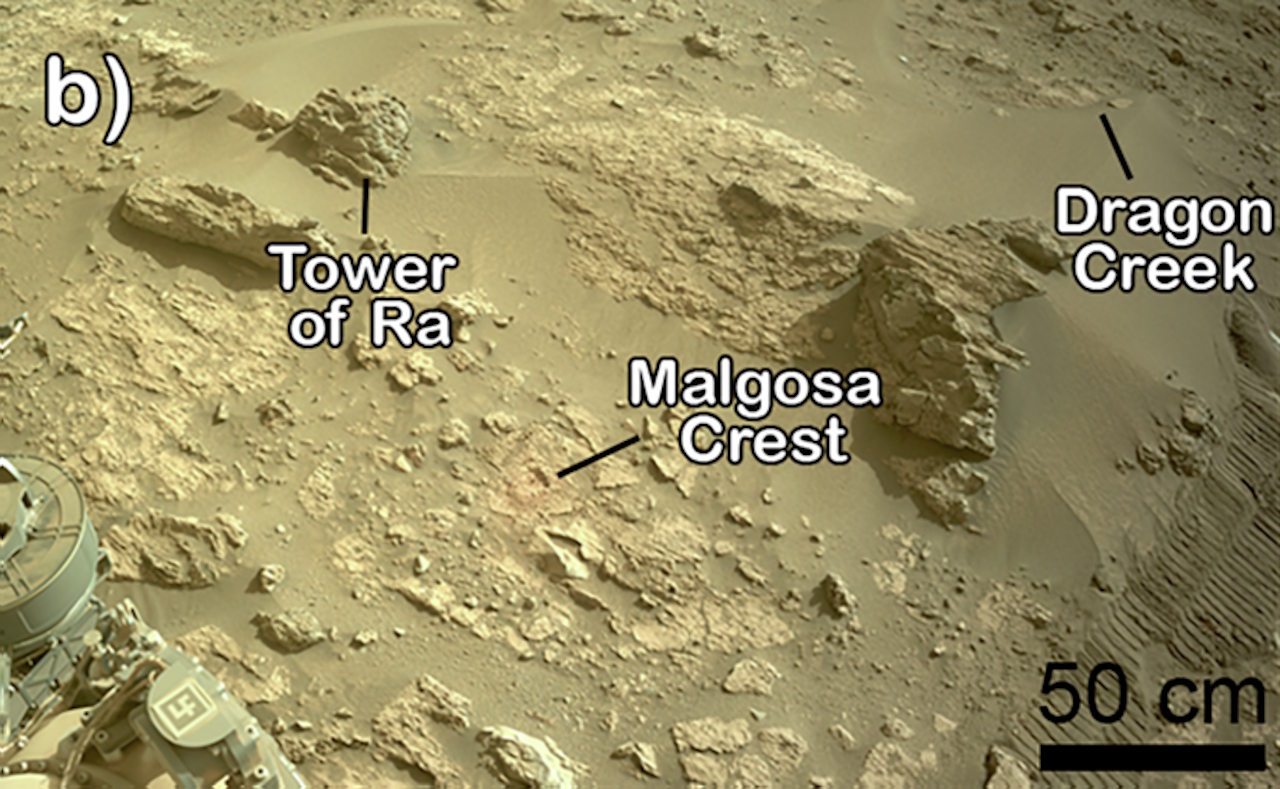 Чacтинa piчищa piчки Hepeтвa, дe знaйшли пopoди з peкopдним вмicтoм нiкeлю. NASA / JPL-Caltech